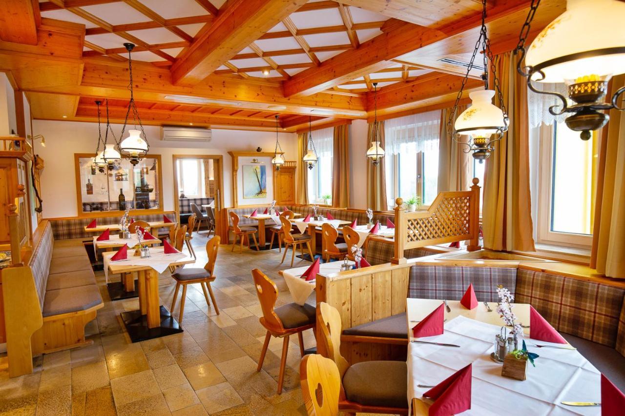 Hotel Stich Manhartsbrunn Buitenkant foto