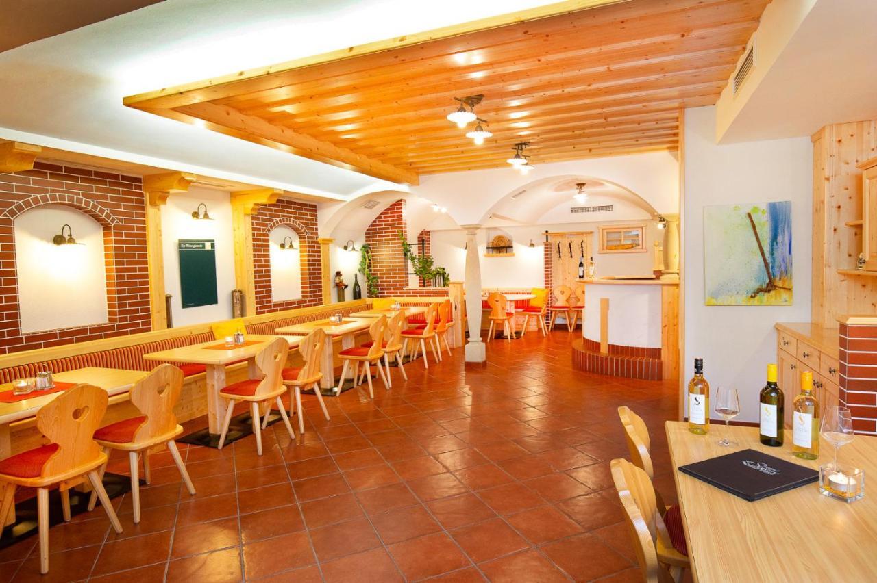 Hotel Stich Manhartsbrunn Buitenkant foto