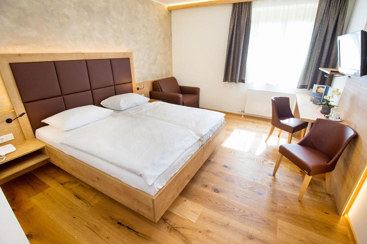 Hotel Stich Manhartsbrunn Buitenkant foto